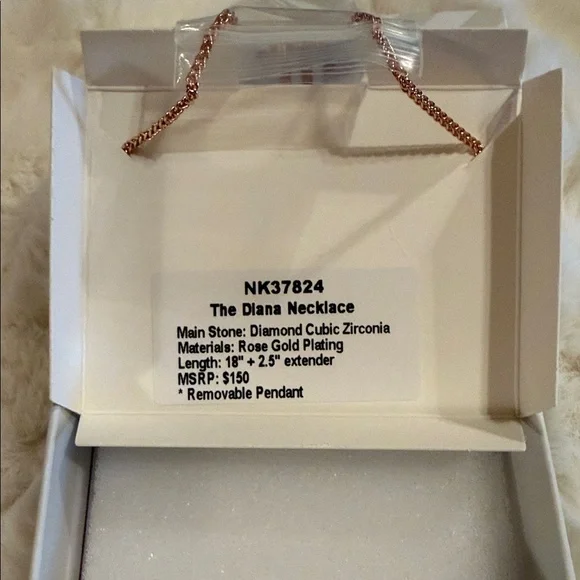 Elegant Rose Gold Necklace with Teardrop Charm - Picture 3 of 4